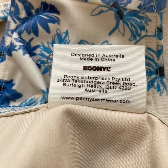 NWOT Free People Peony Bikini Pant Bottom
Hi Line in Flannel Blue Floral Size 10 - Picture 9 of 10